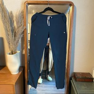 FIGS | Yola Skinny Scrub Pants